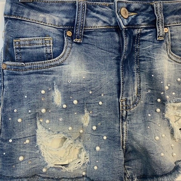 Fascinate Embellished Distressed Jean Shorts Sz 5 - Picture 2 of 8